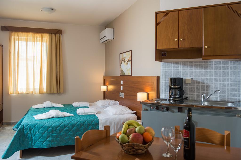 פלטניאס Rania Hotel Apartments מראה חיצוני תמונה